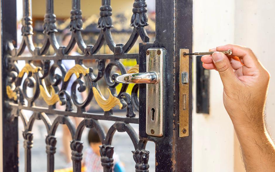 serrurier tarif ouverture porte Vaucresson