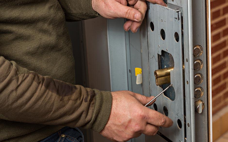 changer serrure porte blindée Nivillers